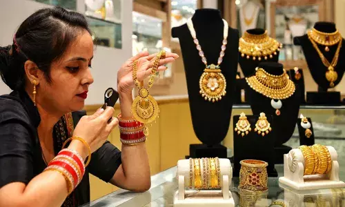 സംസ്ഥാനത്ത് സ്വർണവില വീണ്ടും താഴോട്ട്; പവന് 600 രൂപയുടെ ഇടിവ്; ആശ്വാസത്തിൽ ഉടമകൾ; ഇന്നത്തെ വില വിവരങ്ങൾ അറിയാം..