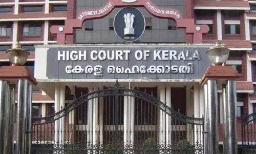 ഭൂമി തരംമാറ്റാനുള്ള അപേക്ഷ നിരസിച്ചു; ആര്‍ഡിഒയ്ക്ക് 10,000 രൂപ പിഴയിട്ട് ഹൈക്കോടതി;  എത്രയും  വേഗം തീരുമാനമെടുക്കാന്‍ നിര്‍ദേശം