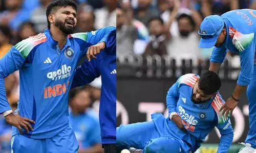 മത്സരത്തിനിടെ പരിക്കേറ്റ് മടങ്ങിയ ശ്രേയസ് അയ്യര്‍ ഡ്രസിങ് റൂമില്‍ ബോധം കെട്ടു വീണു;  പള്‍സ് ഉള്‍പ്പെടെ താഴ്ന്നു; വൈകിയിരുന്നെങ്കില്‍ ജീവന്‍ അപകടത്തിലായേനേയെന്നും റിപ്പോര്‍ട്ട്; സിഡ്‌നിയിലെ ആശുപത്രിയില്‍ ബിസിസിഐ മെഡിക്കല്‍ സംഘവും; കുടുംബം ഓസ്‌ട്രേലിയയിലേക്ക്