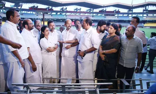 പോകുന്ന പോക്കില്‍ കലൂര്‍ സ്റ്റേഡിയവും ചെമ്പാക്കാനുള്ള ശ്രമമാണ് മന്ത്രിയും സര്‍ക്കാര്‍ നടത്തുന്നത്; വിവാദ സ്പോണ്‍സര്‍ക്ക് പിന്നില്‍ പ്രവര്‍ത്തിച്ച കായിക മന്ത്രിയുടെ റോള്‍ എന്താണ്? മെസി വന്നാല്‍ മന്ത്രിക്ക് എത്ര പണം ലഭിക്കുമെന്നും ഡിസിസി പ്രസിഡന്റ് മുഹമ്മദ് ഷിയാസ്