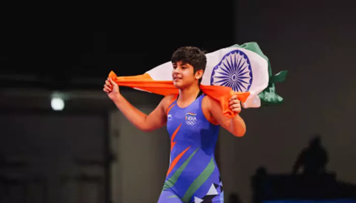 61 കിലോ വിഭാഗം ഗുസ്തിയിൽ യഷിതയ്ക്ക് സ്വർണം; ഇന്ത്യയുടേത് ഏഷ്യൻ യൂത്ത് ഗെയിംസിലെ നാലാം സ്വർണം; മെഡൽ നേട്ടത്തിൽ ചൈന ബഹദൂരം മുന്നിൽ 61 കിലോ വിഭാഗം ഗുസ്തിയിൽ യഷിതയ്ക്ക് സ്വർണം; ഇന്ത്യയുടേത് ഏഷ്യൻ യൂത്ത് ഗെയിംസിലെ നാലാം സ്വർണം; മെഡൽ നേട്ടത്തിൽ ചൈന ബഹദൂരം മുന്നിൽ