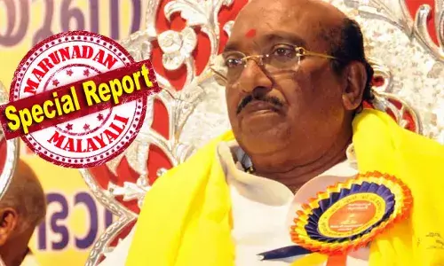 നൂറുകണക്കിന് മുരാരി ബാബുമാര്‍ അഞ്ചു ദേവസ്വം ബോര്‍ഡുകളിലുമായുണ്ട്; ഹൈക്കോടതി ഇടപെടല്‍ ഇല്ലെങ്കില്‍ പ്രതിഷ്ഠവരെ പൊളിച്ചു കടത്തിയേനെ; ആത്മാര്‍ഥതയുണ്ടെങ്കില്‍ അഞ്ച് ദേവസ്വം ബോര്‍ഡുകളും സര്‍ക്കാര്‍ പിരിച്ചുവിടണം; ഹൈന്ദവ വിശ്വാസത്തെ അവഹേളിക്കുന്ന നിലയിലേക്ക് ദേവസ്വം ബോര്‍ഡുകളുടെ ഭരണം മാറി; ആഞ്ഞടിച്ച് വീണ്ടും വെള്ളാപ്പള്ളി; പ്രശാന്തിന് കാലവധി നീട്ടി നല്‍കുമോ?