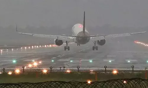 ശ്രീപത്മനാഭന് കടന്നു പോകണം; തിരുവനന്തപുരം വിമാനത്താവളത്തിന്റെ റണ്‍വേ വ്യാഴാഴ്ച അഞ്ച് മണിക്കൂര്‍ അടച്ചിടും; വൈകിട്ട് നാലു മുതല്‍ രാത്രി ഒമ്പതുവരെ അദാനി എയര്‍പോര്‍ട്ടില്‍ പറക്കലും ഇറങ്ങലും ഇല്ല