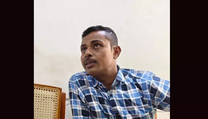 ഓട്ടോയില് നിന്ന് നിലവിളി ശബ്ദം; രക്ഷകരായി ബൈക്ക് യാത്രക്കാര്; പതിനഞ്ചുകാരിയെ തട്ടി കൊണ്ട് പോയി പീഡിപ്പിച്ച കേസ്; പ്രതിക്ക് പതിനെട്ട് വര്ഷം കഠിന തടവും തൊണ്ണൂറായിരം രൂപ പിഴയും ഓട്ടോയില് നിന്ന് നിലവിളി ശബ്ദം; രക്ഷകരായി ബൈക്ക് യാത്രക്കാര്; പതിനഞ്ചുകാരിയെ തട്ടി കൊണ്ട് പോയി പീഡിപ്പിച്ച കേസ്; പ്രതിക്ക് പതിനെട്ട് വര്ഷം കഠിന തടവും തൊണ്ണൂറായിരം രൂപ പിഴയും