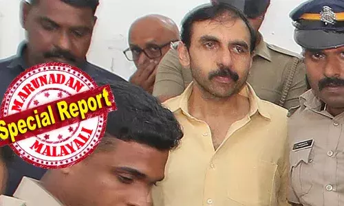 തന്ത്രിയുമായി അടുത്ത ബന്ധമുള്ള ആളായി ധനികരായ അയ്യപ്പഭക്തര്‍ക്ക് മുന്നില്‍ അവതാര പിറവി എടുത്തു; കീഴ്ശാന്തിയുടെ സഹായിയായി ശബരിമലയില്‍ വന്ന് തന്ത്രി കുടുംബവുമായി കൂടുതല്‍ അടുത്തതും പോറ്റിയുടെ കുബുദ്ധി; പോറ്റിയ്ക്കും മുരാരിയ്ക്കും പിന്നാലെ പത്മകുമാര്‍ കുടുങ്ങും; പ്രശാന്തിനും കാര്യങ്ങള്‍ അത്ര പന്തിയല്ല; അടുത്ത ആഴ്ച പലര്‍ക്കും നിര്‍ണ്ണായകം