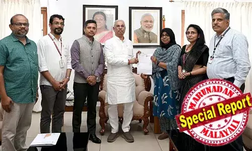 സര്‍ക്കാറും പ്രതിപക്ഷവും എതിര്‍പ്പ് തുടരുമ്പോള്‍ സംസ്ഥാനത്ത് എസ്ഐആറിന് തുടക്കം; ഗവര്‍ണര്‍ക്ക് എന്യൂമറേഷന്‍ ഫോം നല്‍കി സംസ്ഥാന മുഖ്യ തെരഞ്ഞെടുപ്പ് ഓഫീസര്‍ രത്തന്‍ യു ഖേല്‍ക്കര്‍;  യോഗ്യരായ ഒരു വോട്ടറെയും ഒഴിവാക്കരുതെന്ന് നിര്‍ദേശം; സര്‍ക്കാര്‍ വിളിച്ചു ചേര്‍ത്ത സര്‍വകക്ഷി യോഗം ബുധനാഴ്ച