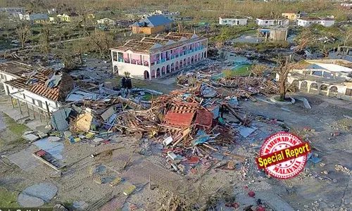 ജമൈക്കയെ തകര്‍ത്തെറിഞ്ഞ് മെലിസ ചുഴലിക്കാറ്റിന്റെ സംഹാര താണ്ഡവം; കരീബിയന്‍ ദ്വീപില്‍ വീശിയത് നൂറ്റാണ്ടിലെ ഏറ്റവും ശക്തമായ ചുഴലിക്കാറ്റ്; കാറ്റിനൊപ്പം മഴയും മിന്നല്‍ പ്രളയവും മണ്ണിടിച്ചിലും; തകര്‍ന്ന കെട്ടിടങ്ങളും കടപുഴകി വീണ മരങ്ങളും നിലംപരിശായ പട്ടണങ്ങളുമായി ദുരിതക്കാഴ്ചകള്‍; ജമൈക്കയില്‍ അഞ്ചുപേരും ഹെയ്ത്തിയില്‍ 25 പേരും മരിച്ചു