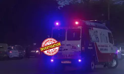 ആശുപത്രിയിലേക്കുള്ള യാത്രയ്ക്കിടെ പുള്ളിപ്പുലിയെ കാണാന്‍ ആംബുലന്‍സ് നിര്‍ത്തി; അധിക പണം ആവശ്യപ്പെട്ടു; അത്യാസന്ന നിലയിലായിരുന്ന 20കാരി മരിച്ചു; ബന്ധുക്കളുടെ പരാതിയില്‍ ഡ്രൈവറടക്കം രണ്ട് പേര്‍ അറസ്റ്റില്‍