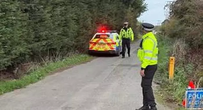 യു. കെയിലെ ഡോന്കാസ്റ്ററിലെ ഹെലികോപ്റ്റര് അപകടത്തില് ഒരു മരണം; മൂന്ന് പേര്ക്ക് പരിക്ക് യു. കെയിലെ ഡോന്കാസ്റ്ററിലെ ഹെലികോപ്റ്റര് അപകടത്തില് ഒരു മരണം; മൂന്ന് പേര്ക്ക് പരിക്ക്