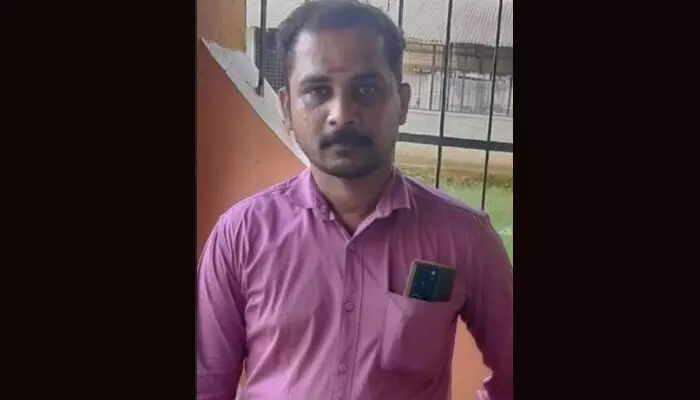 യുവതിയെ തടങ്കലില് വച്ച് ബലാല്സംഗത്തിന് ശ്രമം; പ്രതിയ്ക്ക് ഒമ്പതര വര്ഷം കഠിനതടവും 66,000 രൂപ പിഴയും ശിക്ഷ വിധിച്ച് കോടതി യുവതിയെ തടങ്കലില് വച്ച് ബലാല്സംഗത്തിന് ശ്രമം; പ്രതിയ്ക്ക് ഒമ്പതര വര്ഷം കഠിനതടവും 66,000 രൂപ പിഴയും ശിക്ഷ വിധിച്ച് കോടതി