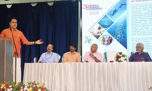 ഭരണഘടന തൊട്ട് സത്യം ചെയ്ത് അധികാരത്തിലേറിയവര്‍ കപട ശാസ്ത്രത്തെയും അന്ധവിശ്വാസങ്ങളെയും പ്രോത്സാഹിപ്പിക്കുന്നു; ശാസ്ത്രം പിന്‍തള്ളപ്പെടുമ്പോള്‍ രാജ്യം പിന്‍തള്ളപ്പെടും; സമകാലിക ഇന്ത്യന്‍ സാഹചര്യത്തില്‍ ശാസ്ത്രത്തെ പ്രോത്സാഹിപ്പിക്കണമെന്ന്  സ്പീക്കര്‍