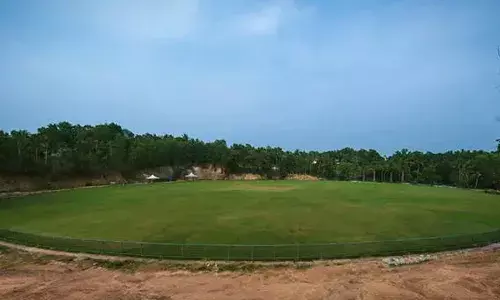 അരങ്ങേറ്റത്തിന് ഒരുങ്ങി മംഗലപുരത്തെ കെസിഎ സ്റ്റേഡിയം; ആദ്യ രഞ്ജി ട്രോഫി മത്സരത്തില്‍ ഏറ്റുമുട്ടുന്നത് കേരളവും കര്‍ണാടകയും;  ദേശീയ താരങ്ങളെ വരവേല്‍ക്കാന്‍ ഒരുക്കങ്ങള്‍ പൂര്‍ണം;  കേരള ക്രിക്കറ്റിന്റെ ഹൃദയഭൂമിയായി തിരുവനന്തപുരം