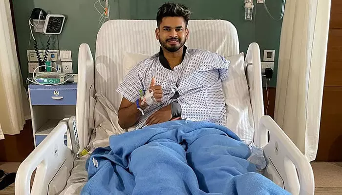 ശ്രേയസ് അയ്യര്‍ ആശുപത്രി വിട്ടു; താരം സുഖം പ്രാപിച്ചതില്‍ സന്തോഷം; തുടര്‍പരിശോധനകള്‍ക്കായി സിഡ്‌നിയില്‍ തുടരും; ഇന്ത്യയിലേക്ക് യാത്ര ചെയ്യാന്‍ ശരീരം അനുവദിക്കുന്ന സമയത്ത് മടങ്ങുമെന്നും ബിസിസിഐ