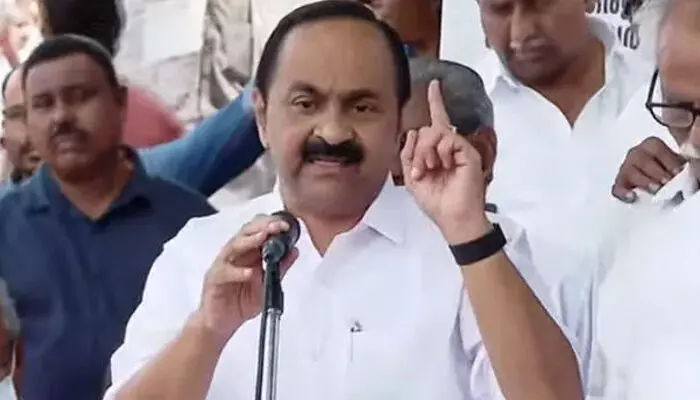 ഞങ്ങള്‍ അധികാരത്തിലെത്തിയാല്‍ ആശമാരുടെ പ്രശ്‌നങ്ങള്‍ക്ക് ആദ്യ മന്ത്രിസഭയില്‍ പരിഹാരം കാണും;  ഇപ്പോഴുണ്ടായത് സ്ത്രീ ശക്തിയുടെ വിജയം;  യുഡിഎഫ് കൂടെയുണ്ടാകുമെന്ന് ഉറപ്പുനല്‍കി വിഡി സതീശന്‍