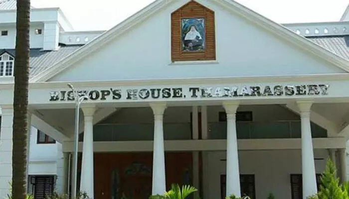 സ്‌കൂളുകളില്‍ ബാങ്ക് വിളിക്കാനും നിസ്‌കരിക്കാനും സൗകര്യം ഒരുക്കണം; ഹിജാബ് വിഷയം തങ്ങള്‍ ആസൂത്രണം ചെയ്തത്; താമരശേരി ബിഷപ്പ് മാര്‍ റമിജിയോസ് ഇഞ്ചനാനിയലിന് ഐ.ഡി.എഫ്.ഐ എന്ന സംഘടനയുടെ ഭീഷണിക്കത്ത്