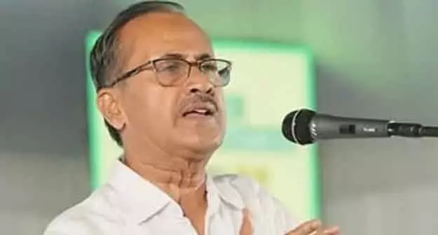 സലാമിന്റെ നടപടി തരംതാണതും രാഷ്ട്രീയ മര്യാദകള്‍ പാലിക്കാത്തതുമാണെന്ന് സിപിഎം മലപ്പുറം ജില്ലാ സെക്രട്ടറിയറ്റ്; മുഖ്യമന്ത്രി ആണും പെണ്ണും കെട്ടവനെന്ന ലീഗ് നേതാവിന്റെ പ്രസ്താവന വിവാദത്തില്‍