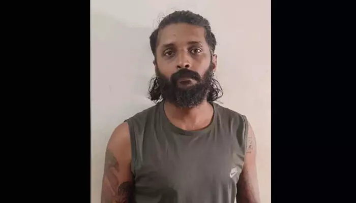 ഇന്‍സ്റ്റഗ്രാമിലൂടെ പരിചയപ്പെട്ട പതിനേഴുകാരിയെ പ്രലോഭിപ്പിച്ച് കൂട്ടിക്കൊണ്ടുപോയി പീഡിപ്പിച്ചു; അറസ്റ്റിലായ പ്രതിക്കെതിരെ പോക്‌സോ; ടാറ്റു ആര്‍ട്ടിസ്റ്റായ യുവാവിന് എതിരെ മയക്കുമരുന്ന് കേസും