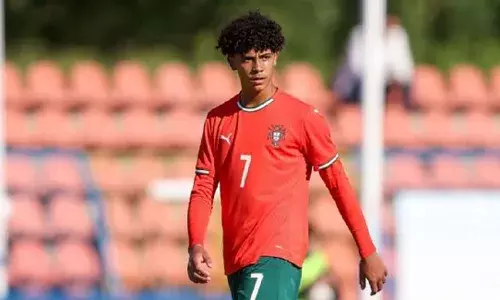 പോ​ർ​ച്ചു​ഗ​ൽ അ​ണ്ട​ർ16 ടീ​മി​ൽ അരങ്ങേറ്റം കുറിച്ച് ക്രിസ്റ്റ്യാനോ റൊണാൾഡോ ജൂനിയർ; തുർക്കിക്കെതിരായ മത്സരത്തിൽ പ​റ​ങ്കി​പ്പ​ടയ്ക്ക് മിന്നും ജയം