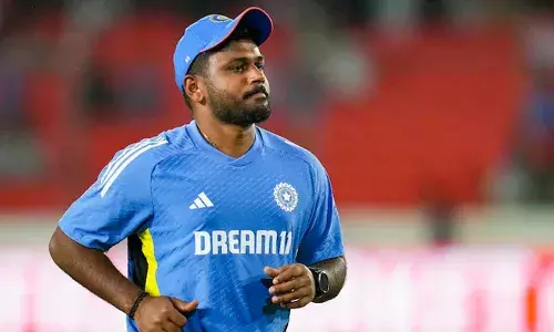 കളിക്കാർക്ക് വ്യക്തമായ റോളുകൾ ഉണ്ടാകണം, അത് അവരുടെ പ്രകടനത്തിൽ സ്ഥിരത പുലർത്താൻ സഹായിക്കും; സഞ്ജുവിനെ ഇങ്ങനെ തട്ടിക്കളിക്കരുത്; തുറന്നടിച്ച് ഇര്‍ഫാന്‍ പത്താൻ