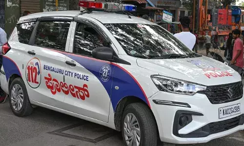 ലൈറ്റ് അണയ്ക്കുന്നതിനെ ചൊല്ലി തർക്കം; രാത്രി ഷിഫ്റ്റിനിടെ 41കാരനെ ഡംബല്‍ കൊണ്ട് തലയ്ക്കടിച്ച് കൊലപ്പെടുത്തി; പിന്നാലെ പൊലീസിൽ കീഴടങ്ങി 24കാരൻ