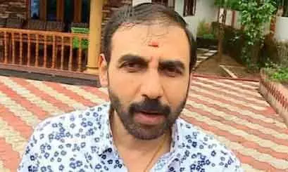 ശബരിമലയിലെ സ്വര്ണക്കൊളളയുമായി ബന്ധപ്പെട്ട കേസില് കൂടുതല് നടപടിക്കൊരുങ്ങി പ്രത്യേക അന്വേഷണ സംഘം; പോറ്റിയെ വീണ്ടും കസ്റ്റഡിയില് വാങ്ങും ശബരിമലയിലെ സ്വര്ണക്കൊളളയുമായി ബന്ധപ്പെട്ട കേസില് കൂടുതല് നടപടിക്കൊരുങ്ങി പ്രത്യേക അന്വേഷണ സംഘം; പോറ്റിയെ വീണ്ടും കസ്റ്റഡിയില് വാങ്ങും