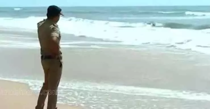 പയ്യാമ്പലത്ത് കടലില്‍ കുളിക്കാനിറങ്ങിയ രണ്ടുപേര്‍ തിരയില്‍ പെട്ട് മരിച്ചു; ഒരാള്‍ക്കായി തിരച്ചില്‍; അപകടത്തില്‍ പെട്ടത് ബെംഗളൂരുവില്‍ നിന്നുള്ള ഡോക്ടര്‍മാര്‍