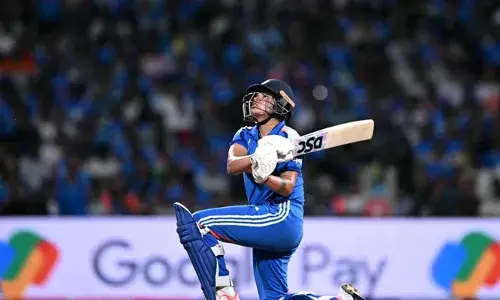 കരിയറിലെ തന്നെ മികച്ച ഇന്നിങ്ങ്‌സുമായി ഷഫാലി; അര്‍ധശതകവുമായി ദീപ്തി ശര്‍മ്മയും; ലോകകപ്പ് കലാശപ്പോരില്‍ ദക്ഷിണാഫ്രിക്കയ്ക്ക് മുന്നില്‍ 299 റണ്‍സ് വിജയലക്ഷ്യമുയര്‍ത്തി ഇന്ത്യ