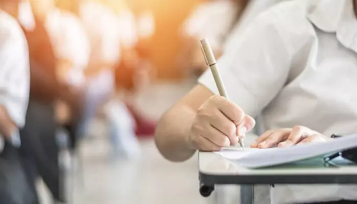 ഹയര്‍സെക്കന്‍ഡറി; പീരിയഡ് മുക്കാല്‍ മണിക്കൂറില്‍ നിന്ന് ഒരു മണിക്കൂറാക്കി പരിഷ്‌ക്കരിക്കാന്‍ ആലോചന