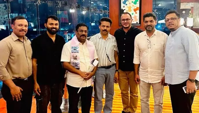 ആം ആദ്മി ഗോവന്‍ എം.എല്‍.എ ക്യാപ്റ്റന്‍ വെന്‍സി വീഗസ് കുവൈറ്റില്‍ ആപ്പ്കാ കുവൈത്ത് ഭാരവാഹികളുമായ് കൂടിക്കാഴ്ച നടത്തി