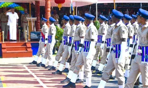 രണ്ട് ബറ്റാലിയനുകളിലെ 479 പേര്‍ പോലീസ് സേനയുടെ ഭാഗമായി; കേരളത്തിലെ പൊലീസ് ബാഹ്യസമ്മര്‍ദങ്ങളില്ലാതെ നീതിയുക്തമായിപ്രവര്‍ത്തിക്കുന്ന സേന: മുഖ്യമന്ത്രി