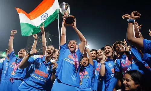 ലോകകപ്പ് സമ്മാനത്തുകയേക്കാള്‍ വലിയ തുക;   ഹര്‍മന്‍ പ്രീത് കൗറിനും സംഘത്തിനും  കോടികളുടെ പാരിതോഷികം;  ബിസിസിഐ സമ്മാനത്തുകയായി നല്‍കുക 51 കോടി