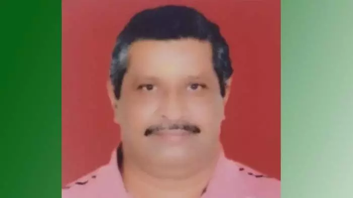 കണ്ണൂരില് കാണാതായ മുന് സഹകരണ ജീവനക്കാരനെ തീകൊളുത്തി മരിച്ച നിലയില് കണ്ടെത്തി; അസ്വാഭാവിക മരണത്തിന് കേസെടുത്ത് പോലീസ് അന്വേഷണം തുടങ്ങി കണ്ണൂരില് കാണാതായ മുന് സഹകരണ ജീവനക്കാരനെ തീകൊളുത്തി മരിച്ച നിലയില് കണ്ടെത്തി; അസ്വാഭാവിക മരണത്തിന് കേസെടുത്ത് പോലീസ് അന്വേഷണം തുടങ്ങി