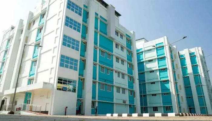 3 മെഡിക്കല്‍ കോളേജുകള്‍ക്ക് പുതിയ കാത്ത് ലാബുകള്‍; അത്യാധുനിക സംവിധാനങ്ങള്‍ക്ക് 44.30 കോടിയുടെ ഭരണാനുമതി