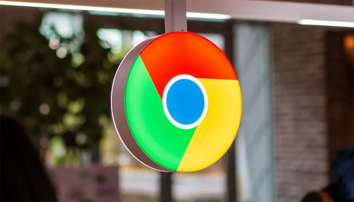 ഗൂഗിൾ ക്രോം ഉപയോക്താക്കൾക്ക് ജാഗ്രത മുന്നറിയിപ്പ്; വ്യക്തിഗത ഡാറ്റകൾ മോഷ്ടിക്കാൻ സാധ്യത; ഉടൻ അപ്ഡേറ്റ് ചെയ്യാൻ നിർദ്ദേശം