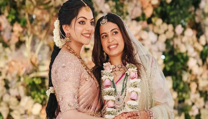 അന്ന് വീട്ടിൽ നിന്ന് മാറിനിൽക്കാൻ വേണ്ടി ചുമ്മാ..തുടങ്ങിയതാണ്; ഇപ്പോൾ ഇതൊക്കെ കാണുമ്പോൾ അഭിമാനമുണ്ട്; ദിയയെക്കുറിച്ച് തുറന്നുപറഞ്ഞ് അഹാന അന്ന് വീട്ടിൽ നിന്ന് മാറിനിൽക്കാൻ വേണ്ടി ചുമ്മാ..തുടങ്ങിയതാണ്; ഇപ്പോൾ ഇതൊക്കെ കാണുമ്പോൾ അഭിമാനമുണ്ട്; ദിയയെക്കുറിച്ച് തുറന്നുപറഞ്ഞ് അഹാന