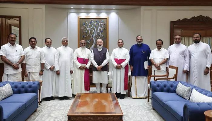 തദ്ദേശ തിരഞ്ഞെടുപ്പ് പടിവാതില്‍ക്കല്‍ എത്തി നില്‍ക്കെ സിറോ മലബാര്‍ സഭാ നേതൃത്വവുമായി പ്രധാനമന്ത്രിയുടെ നിര്‍ണായക കൂടിക്കാഴ്ച; ന്യൂനപക്ഷാവകാശ സംരക്ഷണം ചര്‍ച്ചയായെന്ന് രാജീവ് ചന്ദ്രശേഖര്‍; ക്രൈസ്തവര്‍ക്ക് നേരെയുള്ള ആക്രമണങ്ങള്‍ സാമാന്യവത്കരിക്കേണ്ടെന്നും ബിജെപി സംസ്ഥാന അദ്ധ്യക്ഷന്‍