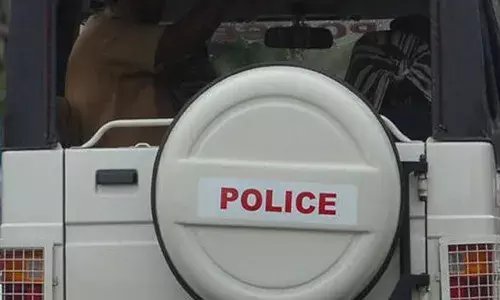 ചേര്‍ത്തല റെയില്‍വേ സ്റ്റേഷനു സമീപം കുറ്റിക്കാട്ടില്‍ അസ്ഥികൂടം കണ്ടെത്തി; പുരുഷന്റേതെന്ന് സംശയിക്കുന്ന അസ്ഥികൂടത്തിന് മാസങ്ങളുടെ പഴക്കം