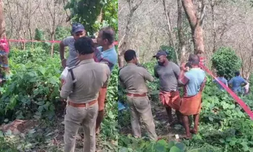 റബ്ബര്‍ തോട്ടത്തിൽ നിന്നും പുക ഉയരുന്നത് ശ്രദ്ധിച്ചു; പരിശോധനയിൽ നെഞ്ചുലയ്ക്കുന്ന കാഴ്ച; കണ്ണൂരിൽ വയോധികന്‍റെ മൃതദേഹം കത്തിക്കരിഞ്ഞ നിലയിൽ കണ്ടെത്തി; വൻ ദുരൂഹത; അന്വേഷണം തുടങ്ങി