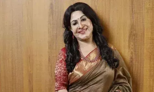 അന്ന് ചെമ്മീന് 5 അവാർഡുകളാണ് ലഭിച്ചത്, ഒരു മെഡൽ അഞ്ച് പവൻ ; സ്വർണ്ണത്തിൽ തീർത്ത ബോട്ടിന്റെ മാതൃകയിലുള്ള സ്പെഷ്യൽ അവാർഡും കിട്ടി; അതൊക്കെ അപ്പോൾ തന്നെ ഉരുക്കി മാല പണിതെന്നും ഷീല