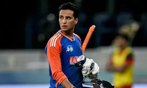 ആദ്യ പന്തിൽ തന്നെ വലിയ ഷോട്ടുകൾ കളിക്കാൻ സാധിക്കുന്ന താരം; അഭിഷേക് ശര്‍മ ഒരു ബാറ്റിങ് പ്രതിഭ; പ്രശംസിച്ച് ഓസീസ് സ്പിന്നര്‍