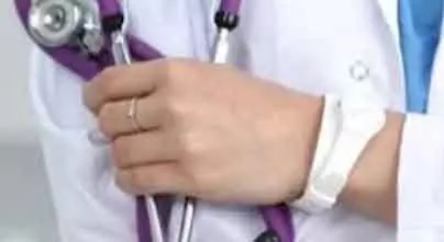 സംസ്ഥാനത്തെ മെഡിക്കല് കോളജുകളില് ഇന്നും ഗവണ്മെന്റ് ഡോക്ടര്മാര് ഒപി ബഹിഷ്കരിക്കരണം; വലഞ്ഞ് രോഗികള് സംസ്ഥാനത്തെ മെഡിക്കല് കോളജുകളില് ഇന്നും ഗവണ്മെന്റ് ഡോക്ടര്മാര് ഒപി ബഹിഷ്കരിക്കരണം; വലഞ്ഞ് രോഗികള്