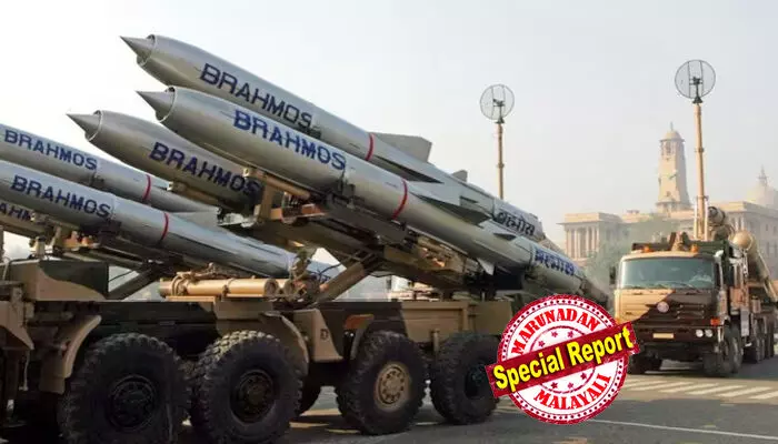 പാക്കിസ്ഥാനിലെ ഭീകരകേന്ദ്രങ്ങള് തകര്ത്ത ഓപ്പറേഷന് സിന്ദൂര് തെളിവായി; ഫിലിപ്പിന്സിന് പിന്നാലെ ബ്രഹ്മോസ് മിസൈല് സ്വന്തമാക്കാന് ഇന്തോനേഷ്യ; ചൈനയുടെ മേധാവിത്വം തകര്ത്ത് കിഴക്കനേഷ്യയിലെ പ്രതിരോധ വിപണിയില് ചുവടുറപ്പിക്കാന് ഇന്ത്യ; കരാര് യാഥാര്ഥ്യത്തിലേക്ക് പാക്കിസ്ഥാനിലെ ഭീകരകേന്ദ്രങ്ങള് തകര്ത്ത ഓപ്പറേഷന് സിന്ദൂര് തെളിവായി; ഫിലിപ്പിന്സിന് പിന്നാലെ ബ്രഹ്മോസ് മിസൈല് സ്വന്തമാക്കാന് ഇന്തോനേഷ്യ; ചൈനയുടെ മേധാവിത്വം തകര്ത്ത് കിഴക്കനേഷ്യയിലെ പ്രതിരോധ വിപണിയില് ചുവടുറപ്പിക്കാന് ഇന്ത്യ; കരാര് യാഥാര്ഥ്യത്തിലേക്ക്