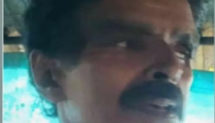 രഹസ്യ വിവരത്തിന്റെ അടിസ്ഥാനത്തിൽ റബര്‍ തോട്ടത്തില്‍ പാഞ്ഞെത്തി എക്‌സൈസ്; പരിശോധനയിൽ വാഷും 6 ലിറ്റര്‍ ചാരായവും തൂക്കി; 64-കാരൻ പിടിയിൽ