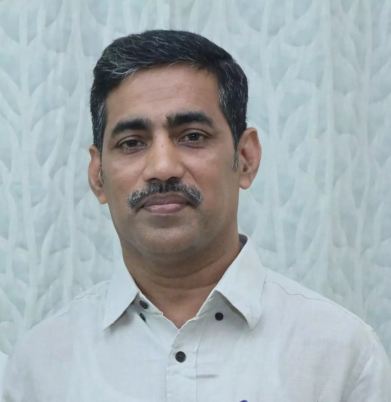 സംസ്കൃത സര്വ്വകലാശാലയുടെ പ്രദീപന് പാമ്പിരികുന്ന് സ്മാരക മാതൃഭാഷാപുരസ്കാരം ഷിജു അലക്സിന് സംസ്കൃത സര്വ്വകലാശാലയുടെ പ്രദീപന് പാമ്പിരികുന്ന് സ്മാരക മാതൃഭാഷാപുരസ്കാരം ഷിജു അലക്സിന്