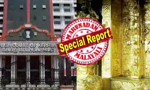ആരെല്ലാം സ്വര്‍ണ്ണക്കൊള്ളയുടെ ഭാഗമായോ അവരിലേക്ക് എല്ലാം അന്വേഷണം എത്തണം; ദേവന്റെ സ്വത്ത് സംരക്ഷിക്കുകയാണ് ദേവസ്വം ബോര്‍ഡിന്റെ ലക്ഷ്യം; ദേവസ്വം ബോര്‍ഡ് ഉദ്യോഗസ്ഥര്‍ അഴിമതി നിരോധന നിയമത്തിന്റെ പരിധിയില്‍ വരുമോ എന്ന് പരിശോധിക്കണം; ശ്രീകോവില്‍ വാതില്‍ സ്വര്‍ണ്ണ പൂശിയതിലും അന്വേഷണം; ഹൈക്കോടതി കടുത്ത നിലപാടില്‍