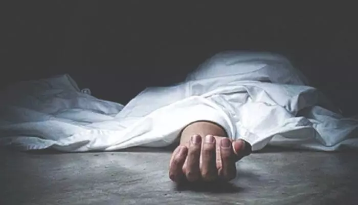 പഞ്ചായത്തംഗത്തിന്റെ ഭര്ത്താവിനെ കിണറ്റിനുള്ളില് മരിച്ചനിലയില് കണ്ടെത്തി; ആത്മഹത്യയെന്ന് പ്രാഥമിക നിഗമനം പഞ്ചായത്തംഗത്തിന്റെ ഭര്ത്താവിനെ കിണറ്റിനുള്ളില് മരിച്ചനിലയില് കണ്ടെത്തി; ആത്മഹത്യയെന്ന് പ്രാഥമിക നിഗമനം