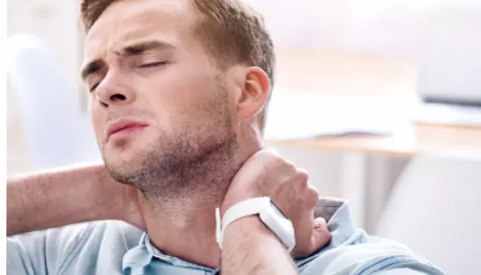 രാത്രി ഉറങ്ങുമ്പോഴും ക്ഷീണം..; തൈറോയ്ഡിന്‍റെ ആരോഗ്യം മോശമാണെന്നതിന്‍റെ ലക്ഷണങ്ങള്‍ എങ്ങനെ തിരിച്ചറിയാം..; ആരോഗ്യ വിദഗ്ധർ പറയുന്നത്