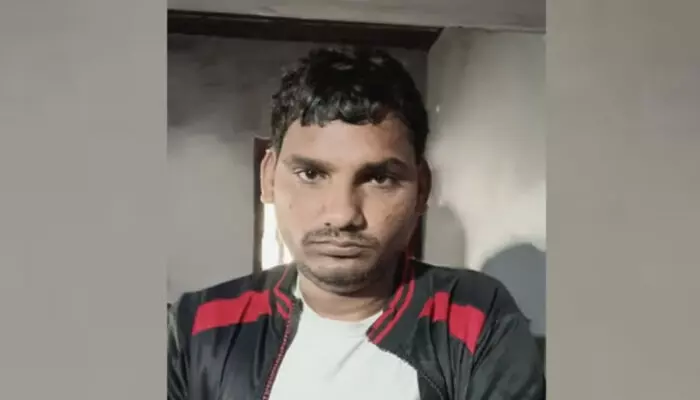 പോലീസിനെ കണ്ടതും വെപ്രാളം; സംശയം തോന്നി പരിശോധിച്ചതും തൂക്കി; മാനന്തവാടിയിൽ കഞ്ചാവ് മിഠായികളും ഹാൻസുമായി രാജസ്ഥാൻ സ്വദേശി പിടിയിൽ