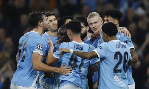 ഇരട്ട ഗോളുമായി ഫിൽ ഫോഡൻ; യുവേഫ ചാമ്പ്യൻസ് ലീഗിൽ ഡോർട്ട്മുണ്ടിനെ ഒന്നിനെതിരെ നാല് ഗോളുകൾ തകർത്ത് മാഞ്ചസ്റ്റർ സിറ്റി; പോയിന്റ് പട്ടികയിൽ നാലാമത്