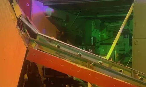 റസ്റ്റോറന്‍റിലെ ഗ്യാസ് ചോർന്ന് വൻ സ്ഫോടനം; കുവൈറ്റിൽ നടന്ന അപകടത്തിൽ രണ്ടുപേർക്ക് പരിക്ക്; ആശുപത്രിയിൽ പ്രവേശിപ്പിച്ചു